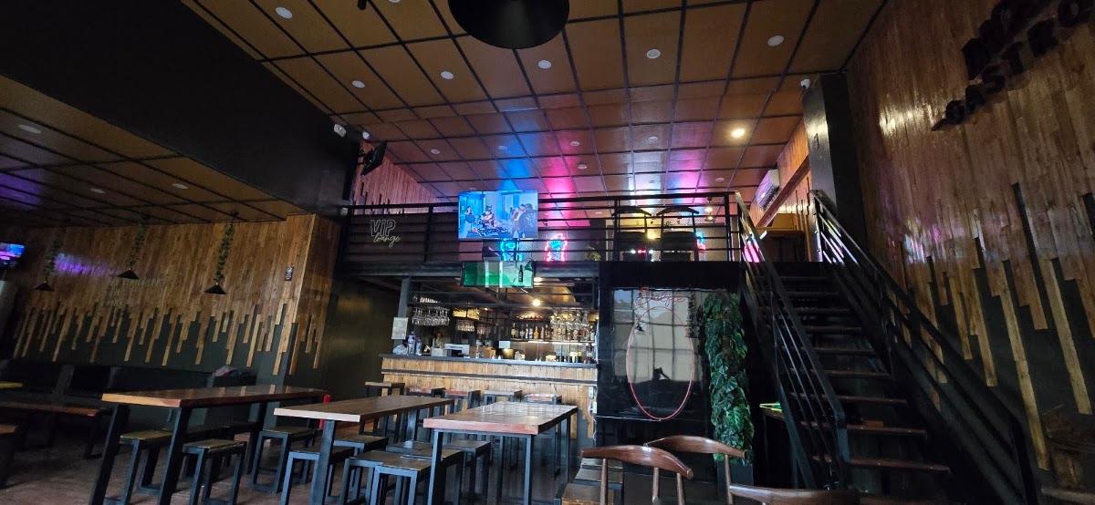 BACKROOM Gastropub