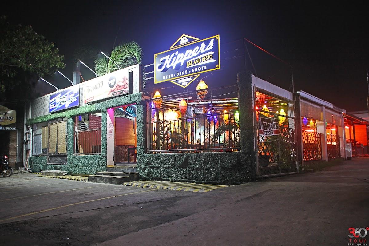 Hippers Bar and Resto - Marikina